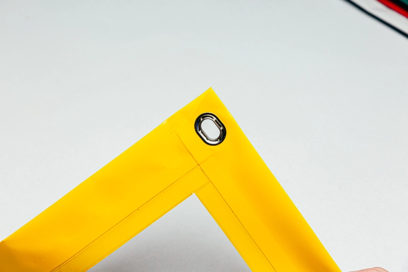 Transparente_Plane_nach_Maß_Saum_Ovalöse_Nickel_Signalbelb1003_2