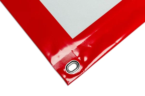 Transparente_Plane_nach_Maß_Saum_RotRAL3002_Ovalöse_nickel