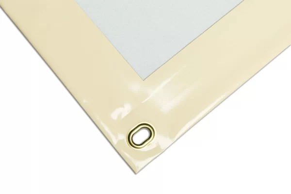 Transparente_Plane_nach_Maß_Saum_ElfenbeinRAL1014_Ovalöse_Messing