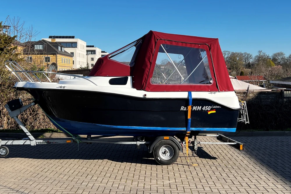 Bootsverdeck_rot_Magdeburg