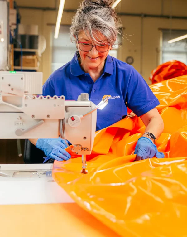 Planen-Intema-PVC Abdeckhaube schweißen